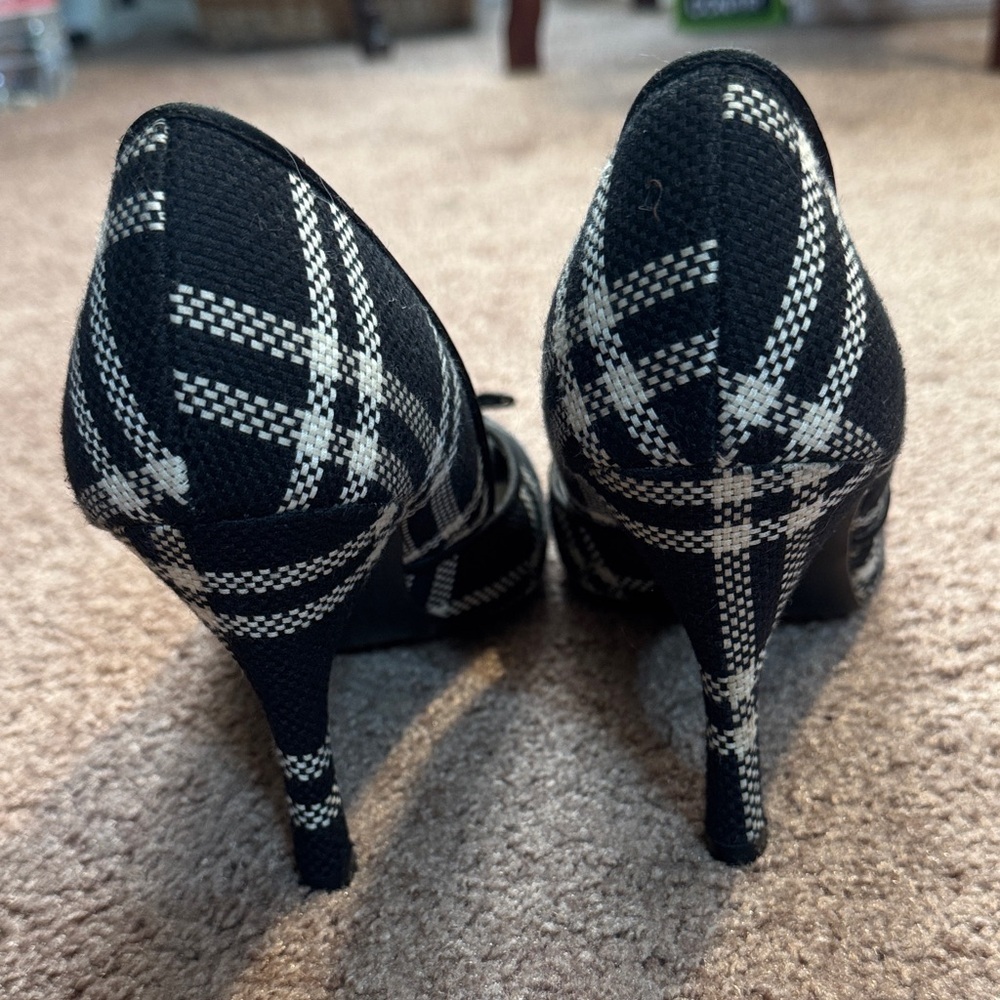 Lela Rose Adorable Black and White Plaid Fabric Peep-Toe Heels Size 8 - Picture 5 of 11